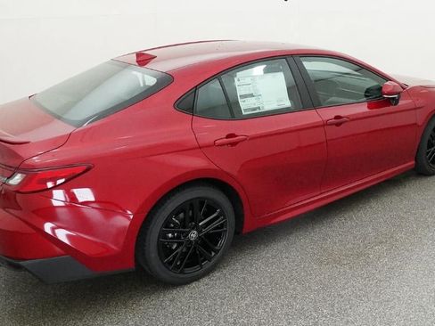 New 2026 Toyota Camry SE FWD image 9