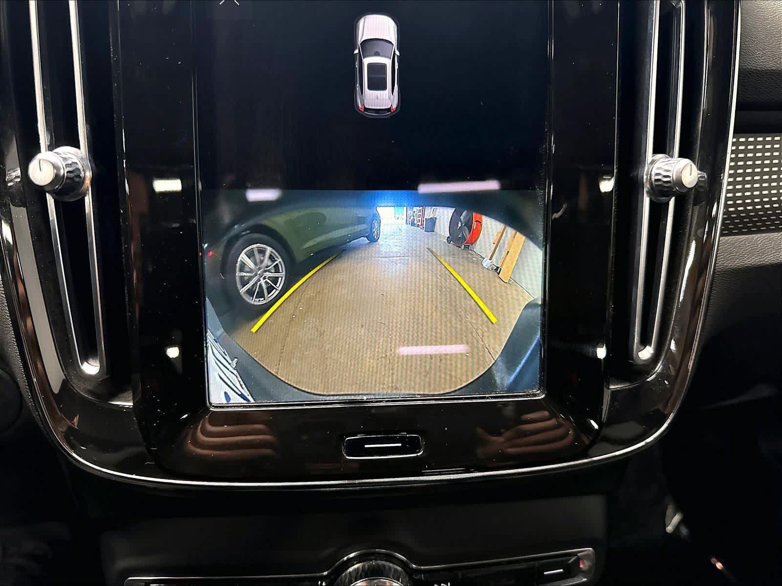 Used 2021 Volvo XC40 P8 Recharge w/ Advanced Package AWD/4WD image 22