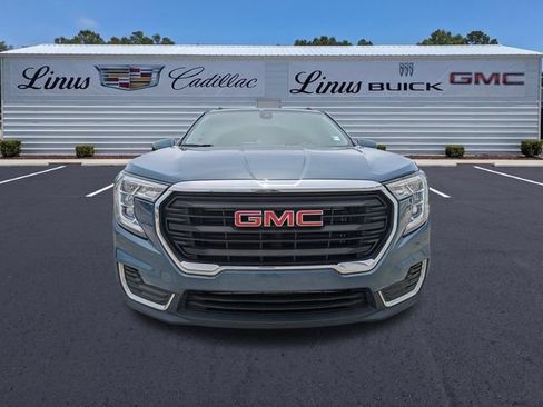 Certified 2024 GMC Terrain SLE w/ Driver Convenience Package FWD image 9