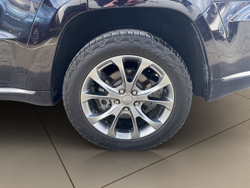 Used 2019 Jeep Grand Cherokee Summit w/ Platinum Series Group image 27