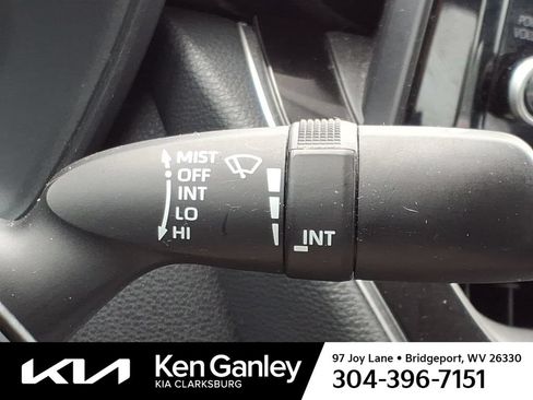 Used 2022 Toyota Corolla LE FWD image 20