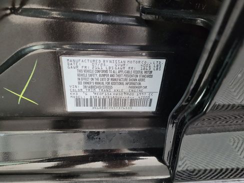 Used 2025 Nissan Sentra SV FWD image 33