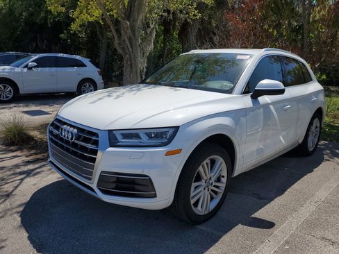 Used 2018 Audi Q5 2.0T Premium Plus w/ Premium Plus Package image 3
