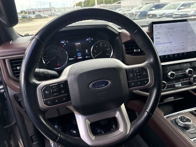 Used 2023 Ford Expedition Limited AWD/4WD image 29