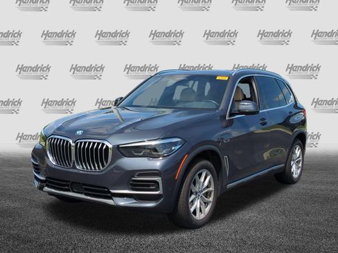 Used 2022 BMW X5 xDrive45e AWD/4WD image 6