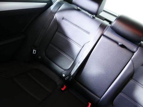 Used 2014 Volkswagen Jetta SE image 12