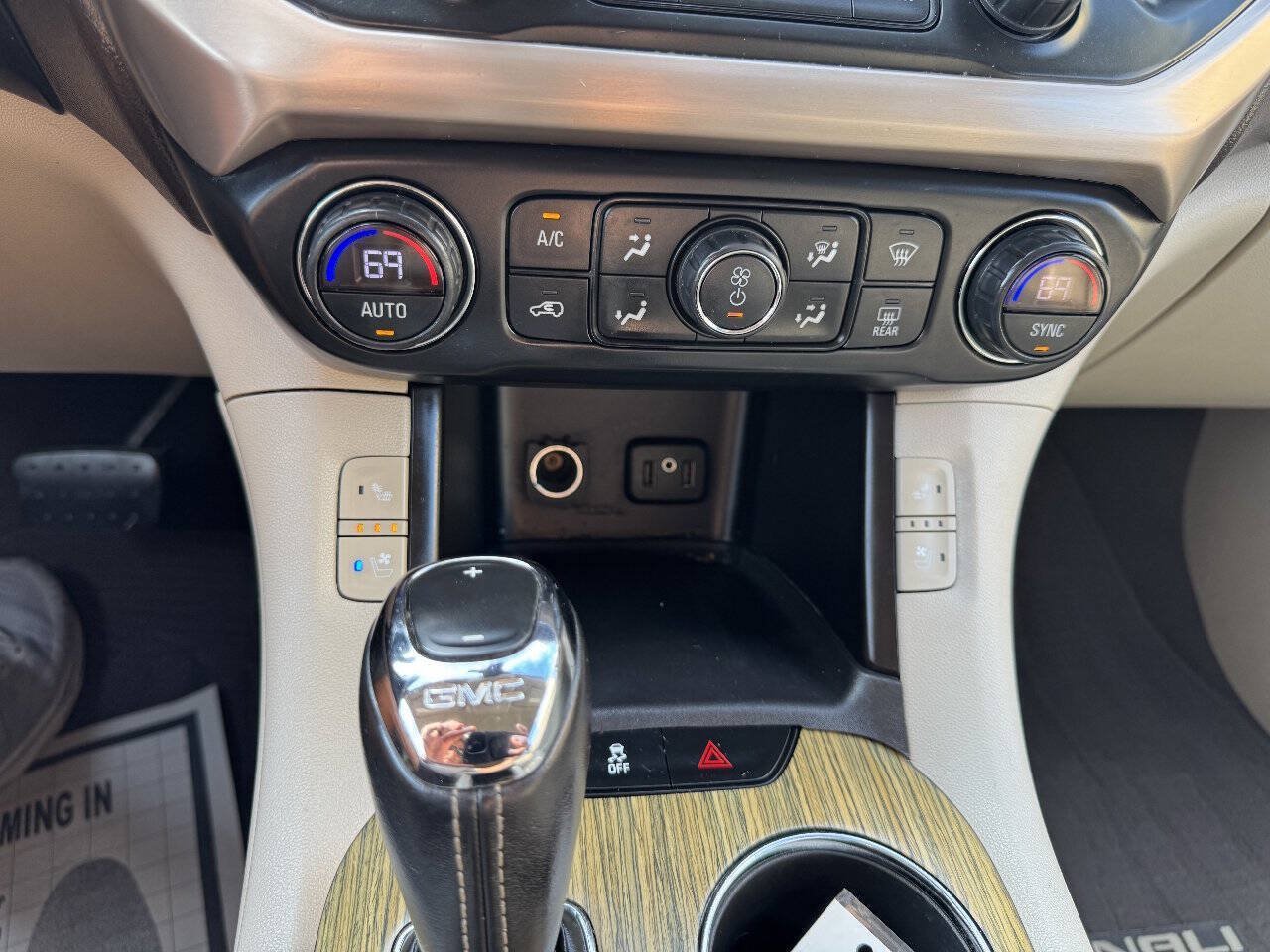 Used 2019 GMC Acadia Denali FWD image 22