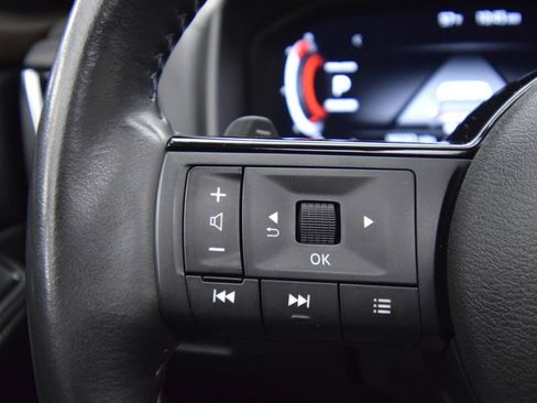 Used 2022 Nissan Rogue Platinum w/ Head-Up Display Package FWD image 37