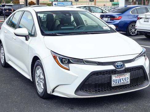 Used 2022 Toyota Corolla LE FWD image 17