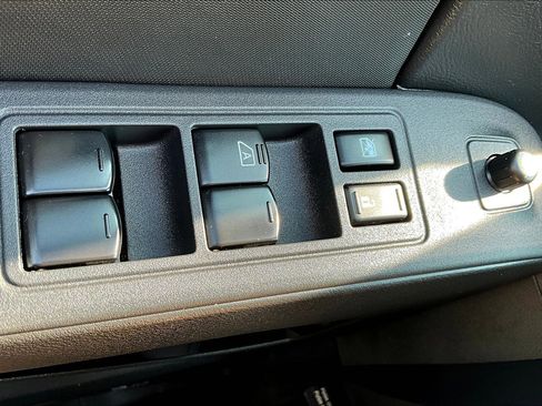 Used 2022 Nissan Frontier PRO-4X image 34