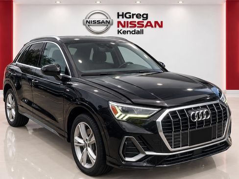 Used 2020 Audi Q3 2.0T Prestige AWD/4WD image 3