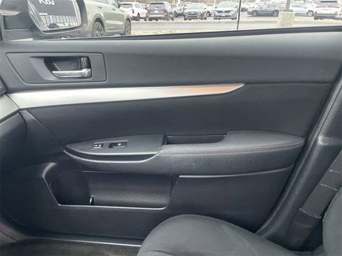 Used 2013 Subaru Legacy 2.5i Premium w/ All-Weather Pkg image 19