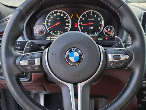 Used 2017 BMW X5 M w/ Executive Package image 8