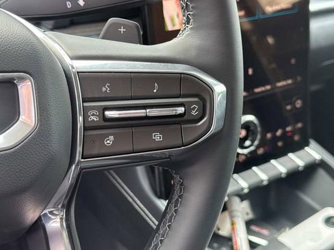 New 2026 GMC Terrain Denali w/ LPO, Black Badging Package image 27