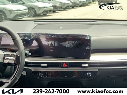 New 2026 Kia Sorento LX FWD image 17