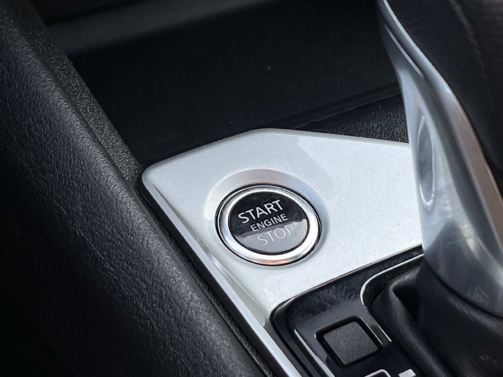 Used 2025 Nissan Altima 2.5 SV FWD image 30