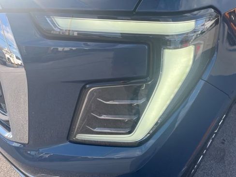 New 2026 GMC Yukon Elevation image 7