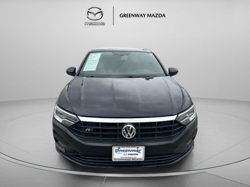 Used 2019 Volkswagen Jetta FWD image 2