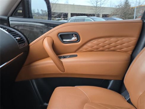 Used 2019 INFINITI QX80 Luxe w/ Proactive Package image 25