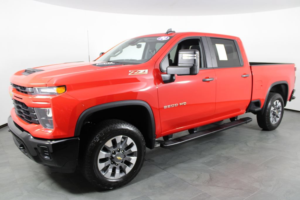 Used 2024 Chevrolet Silverado 2500 Custom w/ Custom Convenience Package AWD/4WD image 12