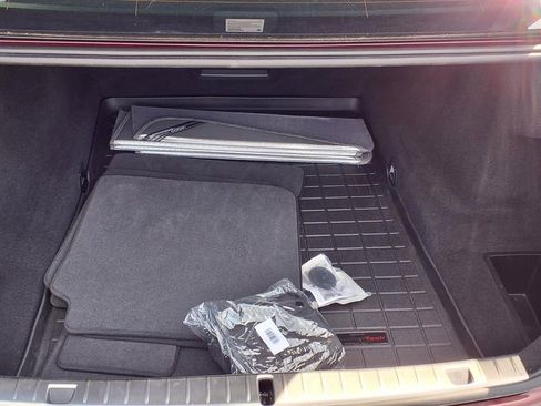 Used 2022 BMW 750i xDrive w/ Executive Package image 22