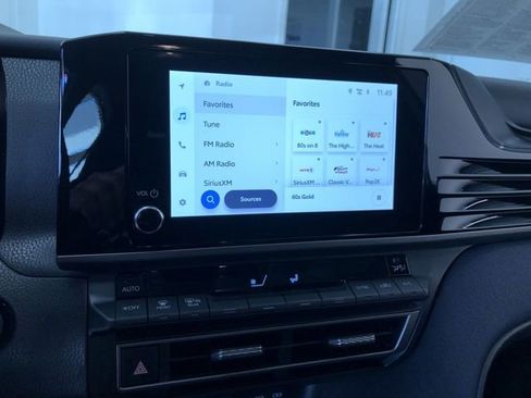 Certified 2025 Toyota Camry LE image 27