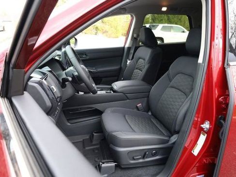 New 2026 Nissan Pathfinder SV w/ Cargo Package AWD/4WD image 10