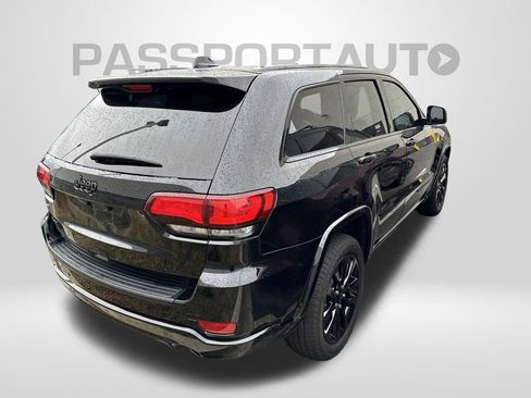 Used 2019 Jeep Grand Cherokee Altitude image 5