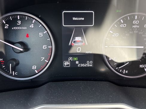 Used 2023 Subaru Outback Touring XT AWD/4WD image 6