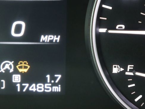 Used 2024 Subaru Crosstrek 2.0i Premium image 36