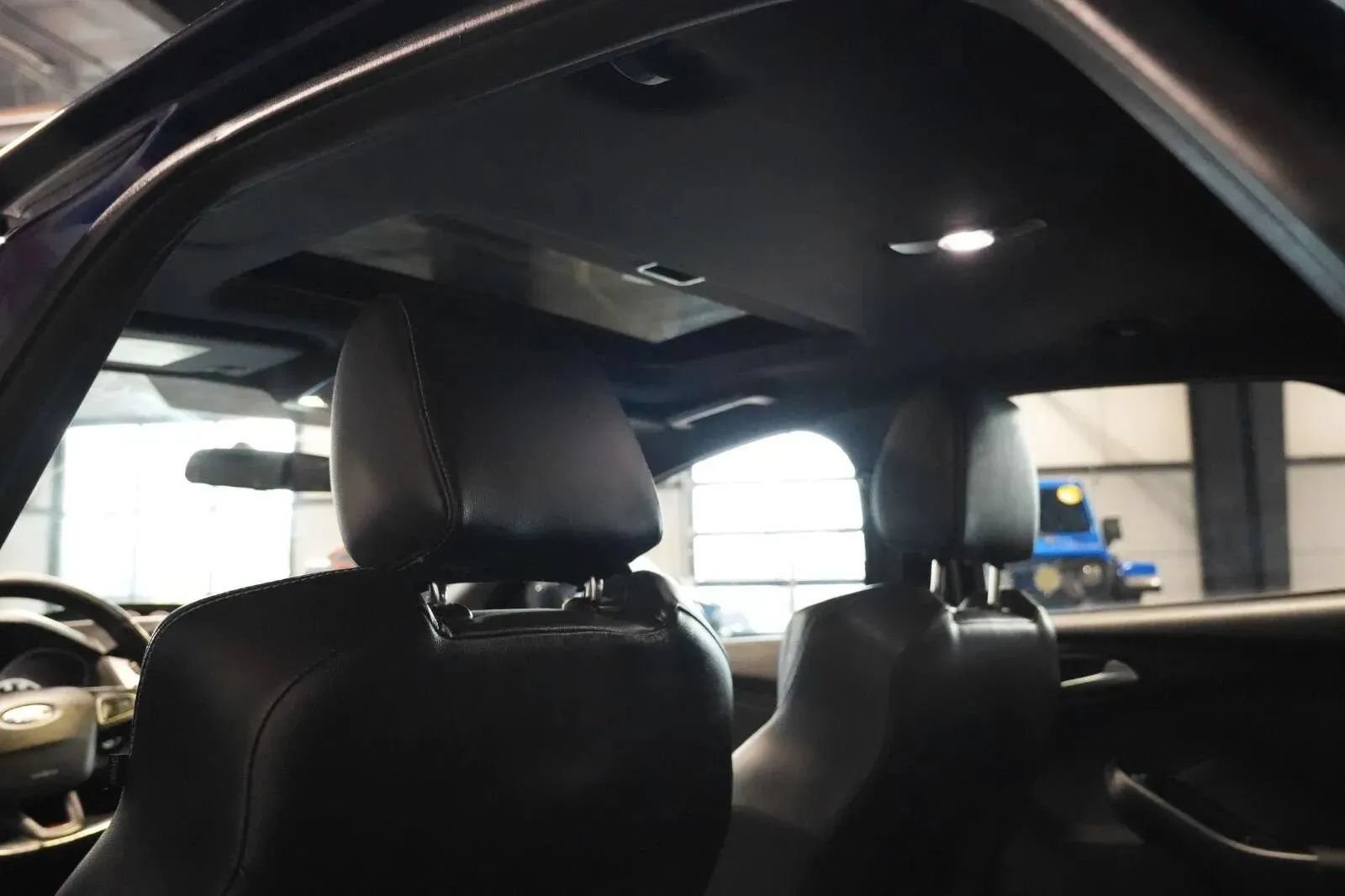 Used 2017 Ford Focus ST w/ Equipment Group 401A FWD image 30