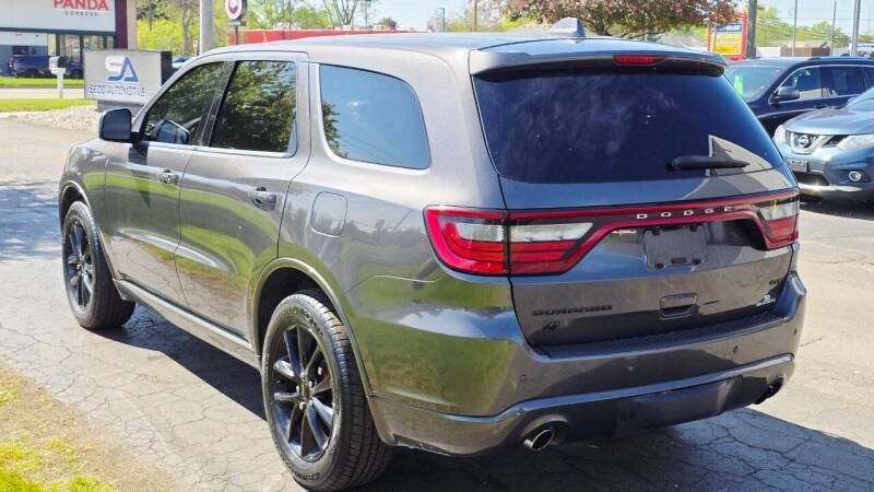 Used 2018 Dodge Durango GT w/ Blacktop Package AWD/4WD image 4