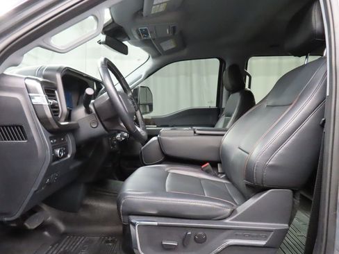Used 2024 Ford F350 Lariat image 10