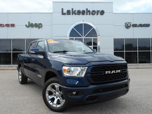 Used 2022 RAM 1500 Big Horn AWD/4WD image 2