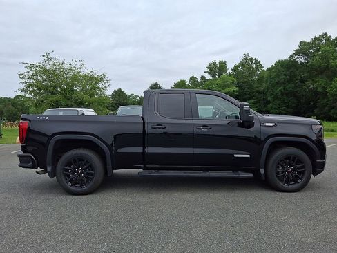 Used 2023 GMC Sierra 1500 Elevation w/ Preferred Package AWD/4WD image 7