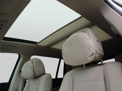 New 2026 Mercedes-Benz GLS 450 4MATIC image 52