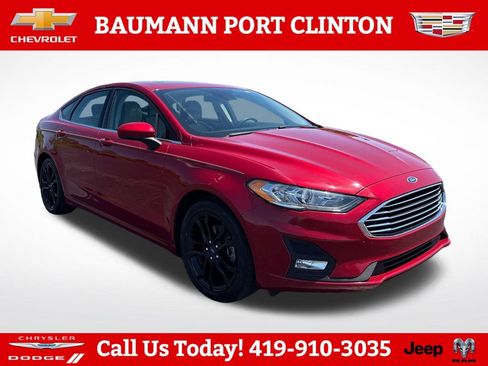 Used 2020 Ford Fusion SE w/ Equipment Group 151A FWD image 1