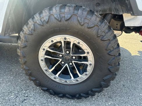 Used 2026 Jeep Wrangler Unlimited Rubicon AWD/4WD image 11