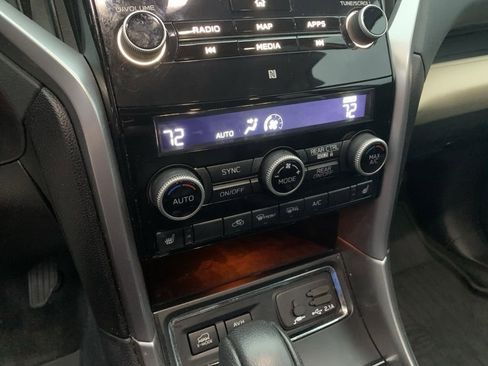 Used 2022 Subaru Ascent Limited w/ Technology Package image 22