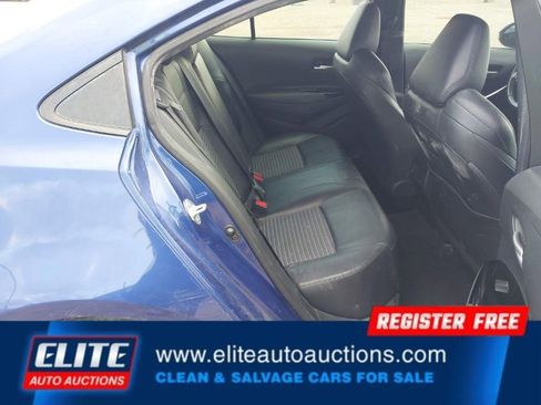 Used 2020 Toyota Corolla XSE image 16