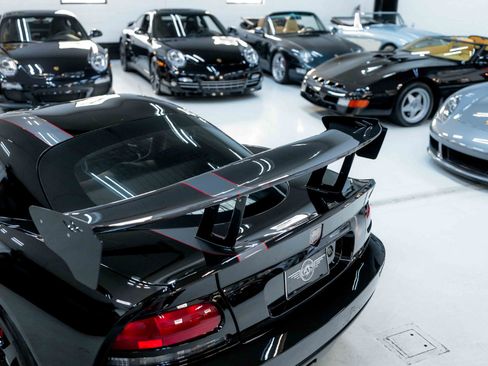 Used 2010 Dodge Viper ACR image 29