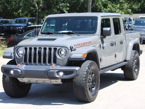 Used 2020 Jeep Gladiator Mojave AWD/4WD image 3