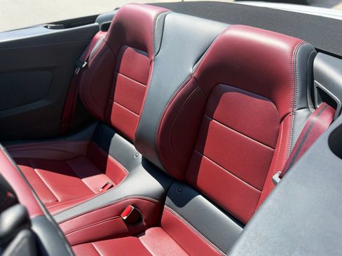 Used 2025 Ford Mustang GT Premium RWD image 11