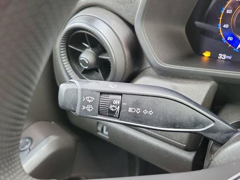 Used 2024 Chevrolet Colorado W/T image 15