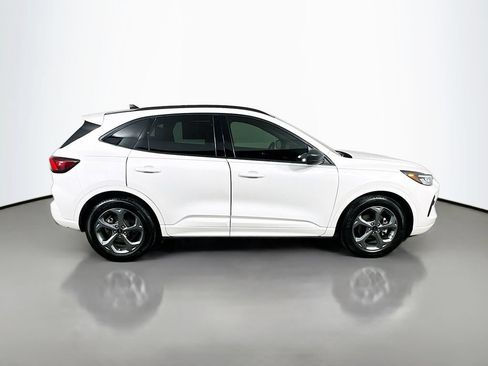 Used 2023 Ford Escape ST-Line w/ Tech Pack #1 FWD image 7