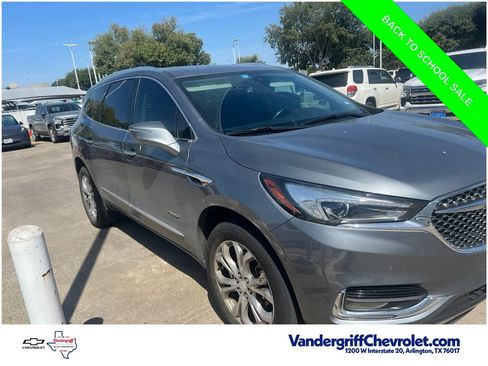 Used 2019 Buick Enclave Avenir w/ Avenir Technology Package FWD image 3