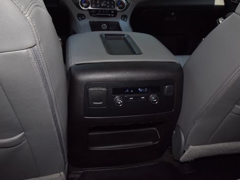 Used 2017 Chevrolet Tahoe LT RWD image 19