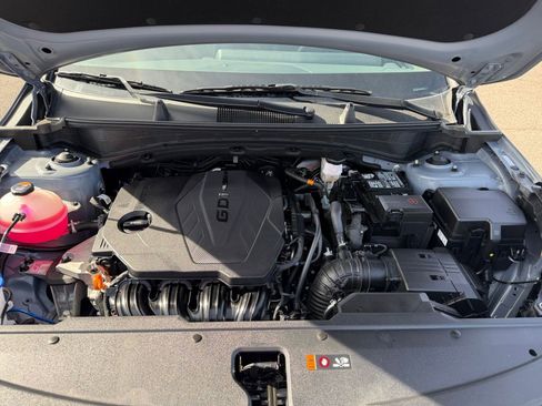 Used 2025 Kia Sportage LX image 30