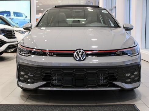 New 2026 Volkswagen GTI SE image 2