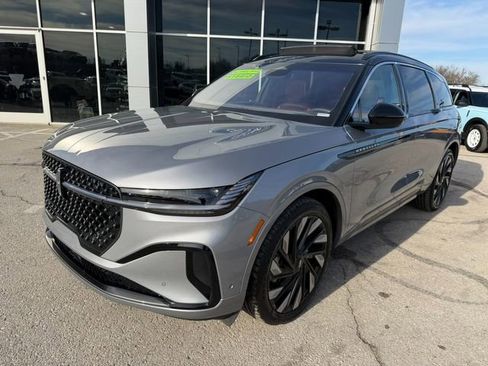 Used 2024 Lincoln Nautilus Black Label w/ Jet Appearance Package (87T) image 3